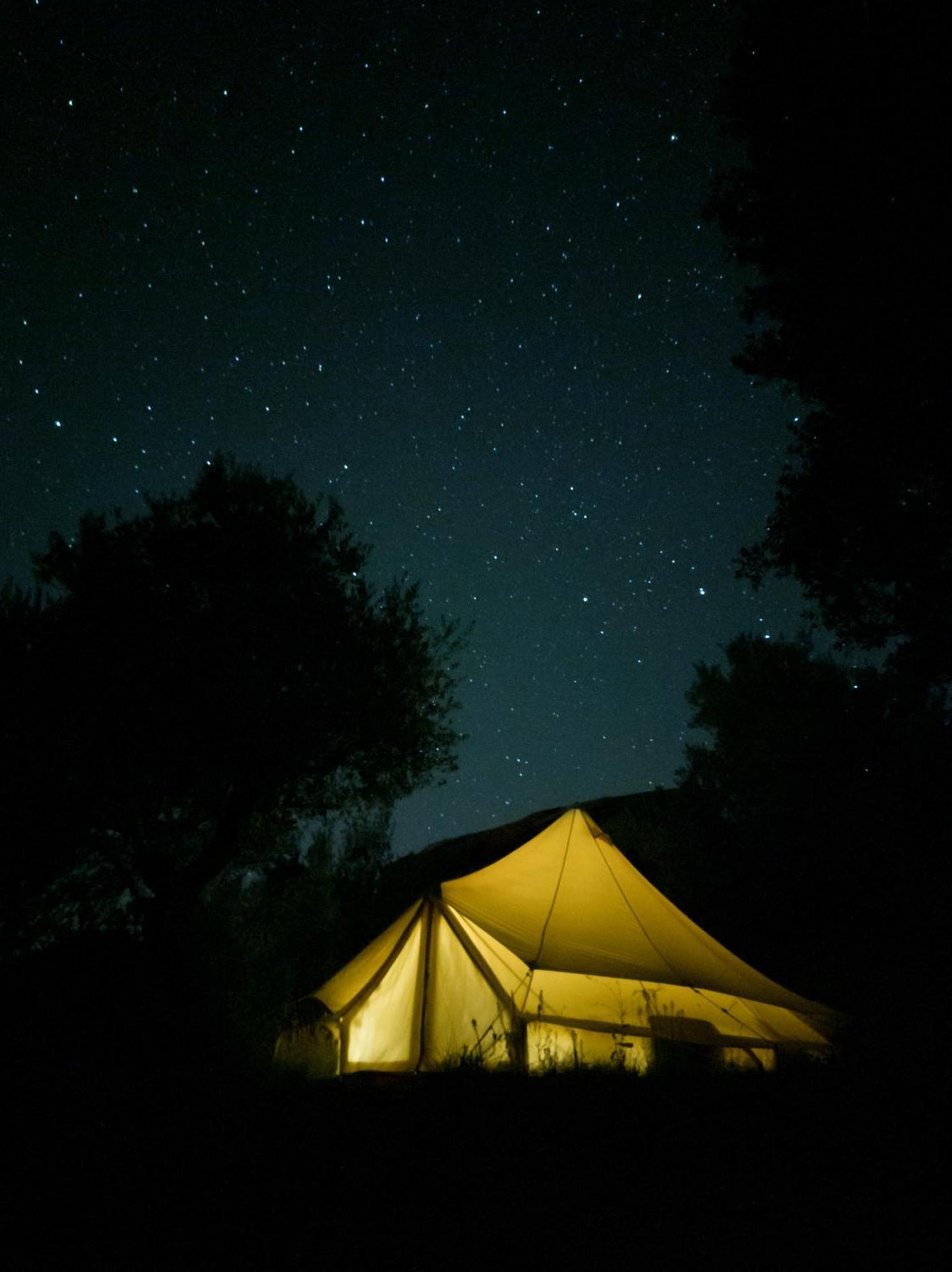 Campsite Terra Del Congost - En La Naturaleza Frente Al Congost De Montrebei *