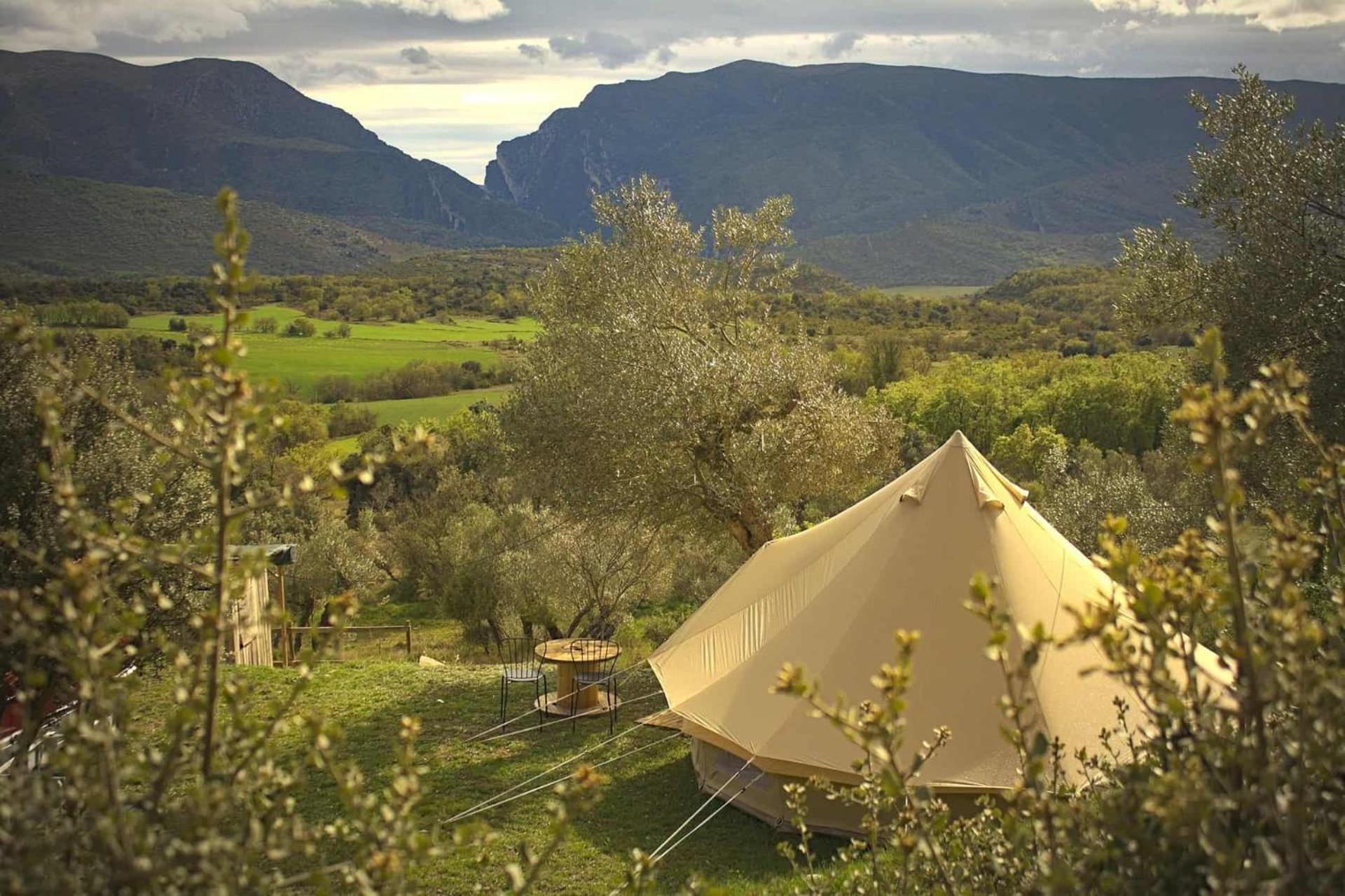 Campsite Terra Del Congost - En La Naturaleza Frente Al Congost De Montrebei